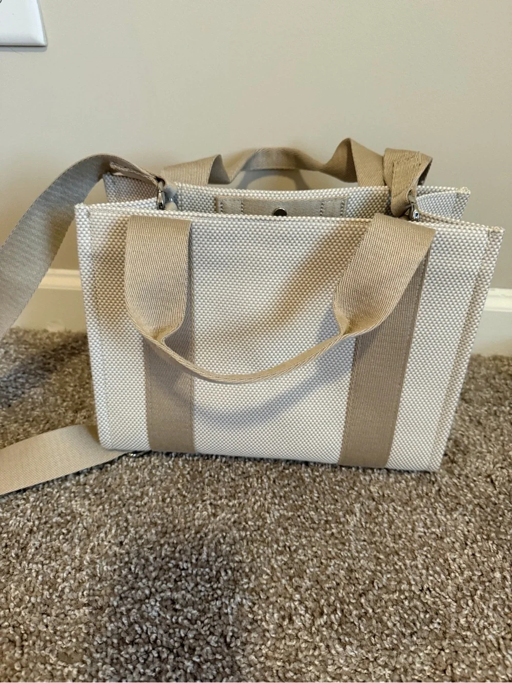NWT Lululemon Two-Tone Canvas Mini Tote Bag 4.5L Mojave tan light ivory